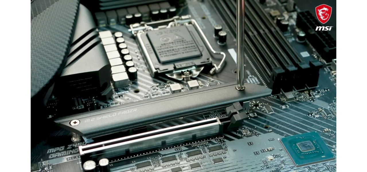 Placi de baza MSI cu racire superioara cu radiator extins si design de radiator Frozr.