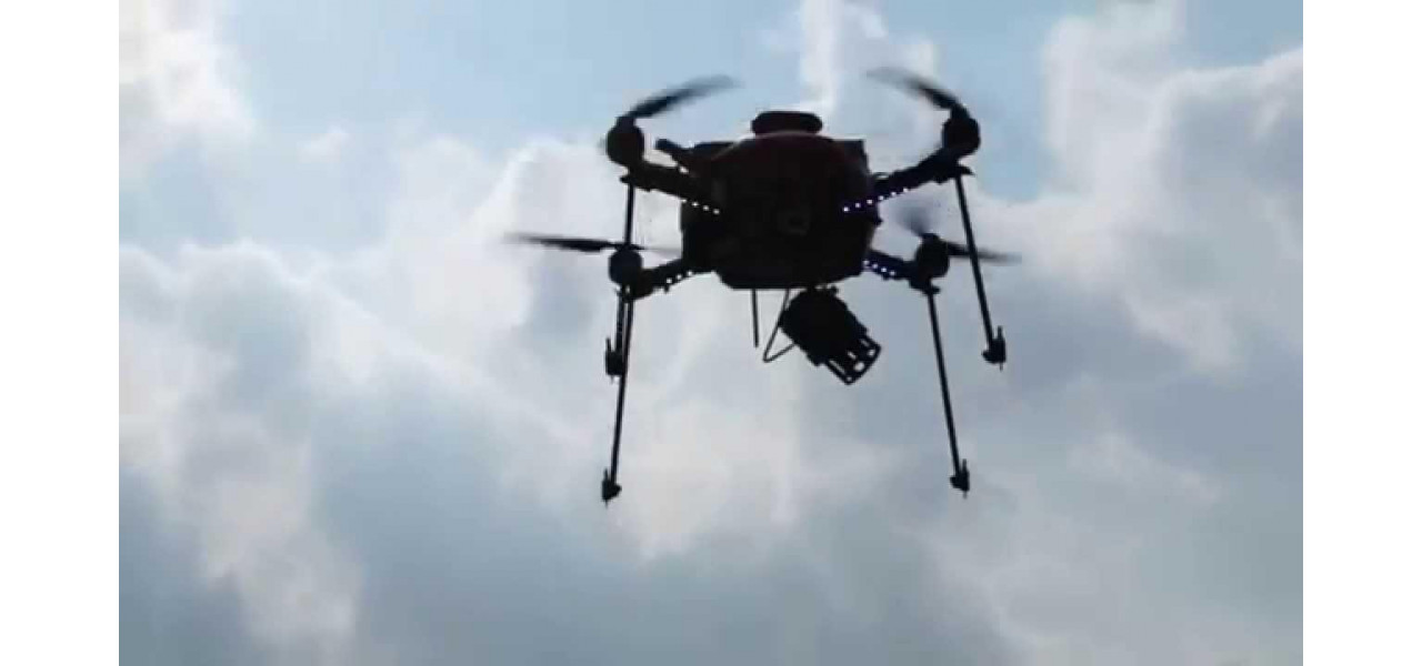 Luarea zborului: fotografiere aeriana cu drone usoare Sony.