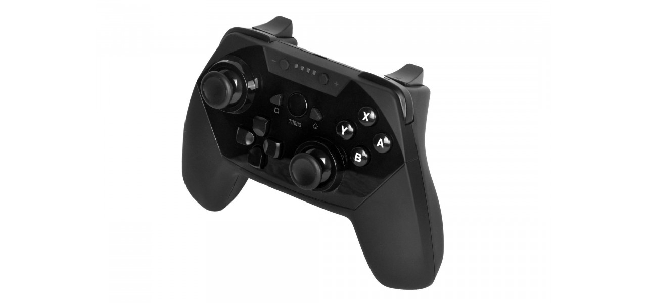 Adaptabilitatea controlerelor cu joystick de la consola la jocurile pe computer.