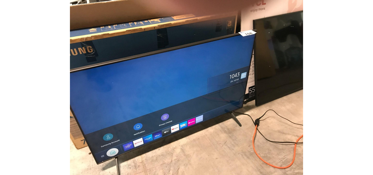 Sediul Samsung Crystal UHD 7: Detaliu perfect pentru imagine.