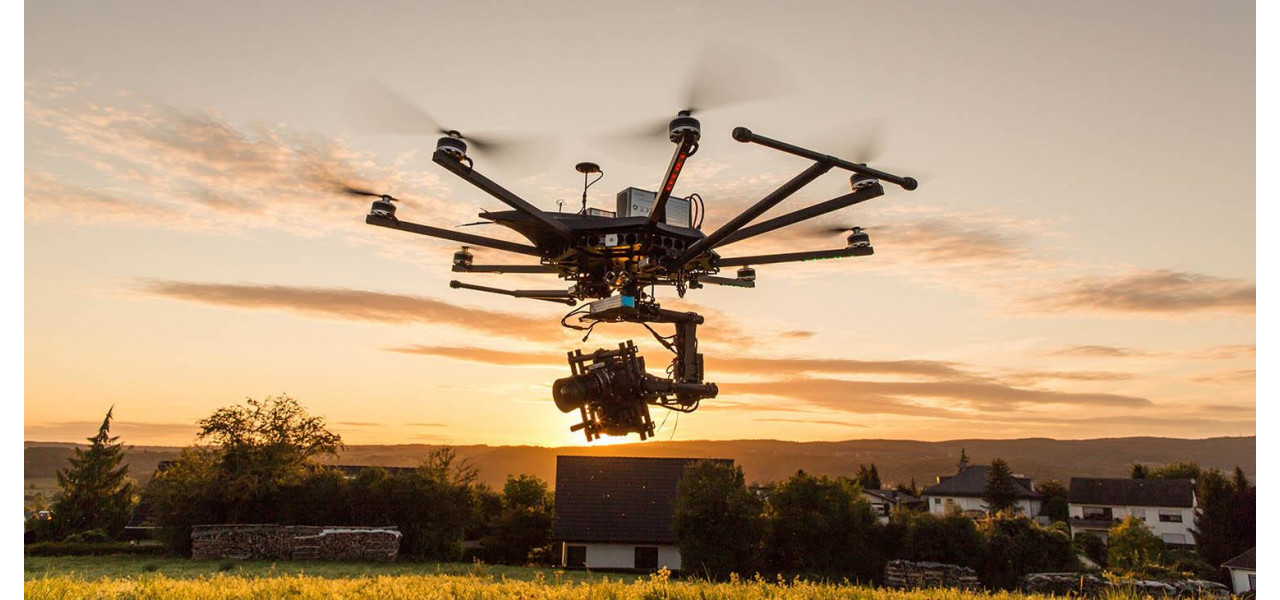 Arta fotografierii cu drone: accesorii esentiale pentru perspective aeriene.