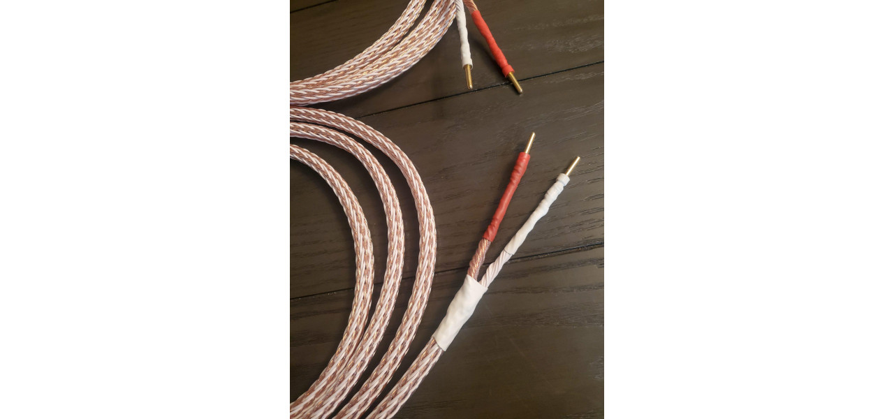 Beneficiile cablurilor audio impletite: durabilitate si stil.