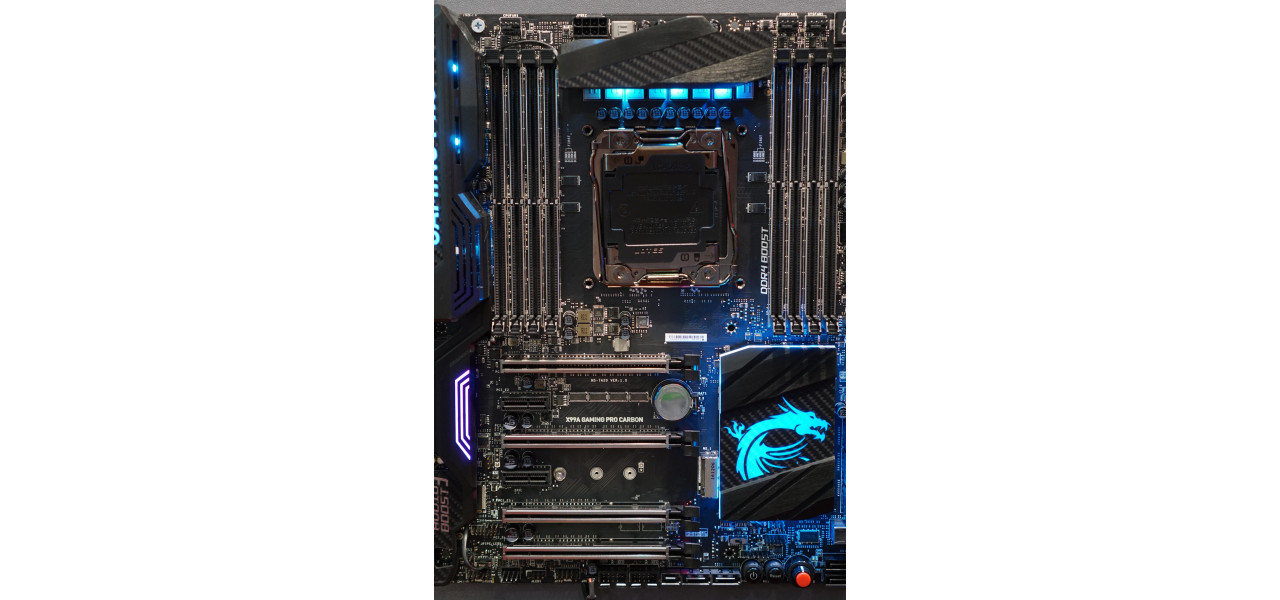 Beneficiile placilor de baza pentru PC cu iluminare RGB integrata.