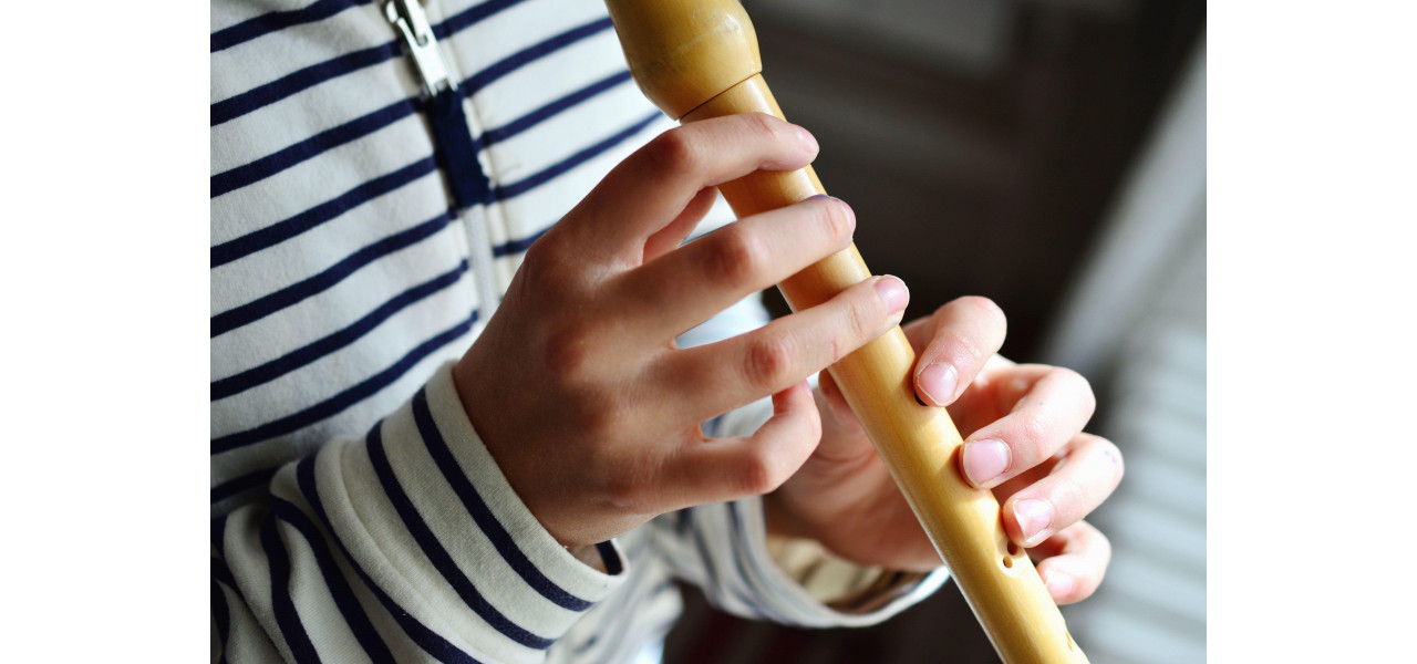 Legatura dintre instrumentele de suflat si terapia sonora pentru insomnie.