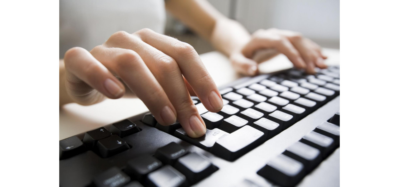 Efectul tastaturilor asupra retinerii memoriei: Influenta tastarii asupra rememorarii informatiilor.