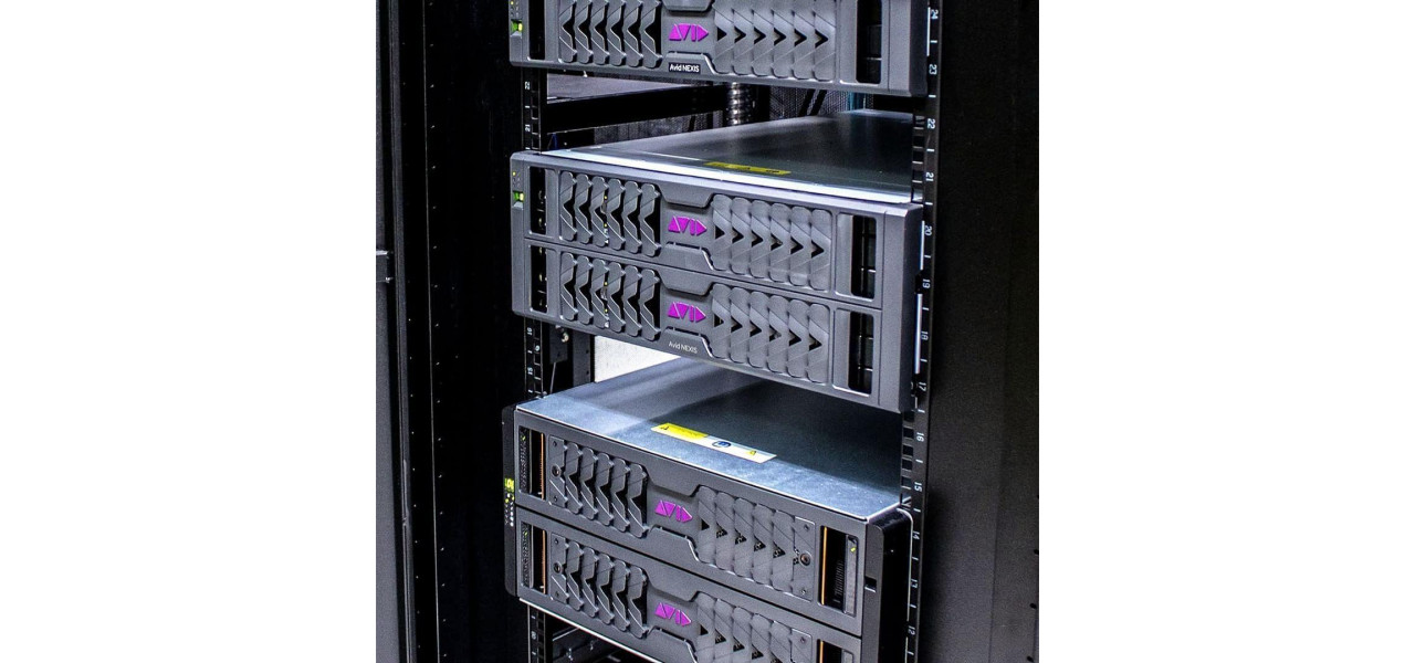 Impactul unitatilor flash USB asupra industriei filmului: solutii portabile de stocare video.