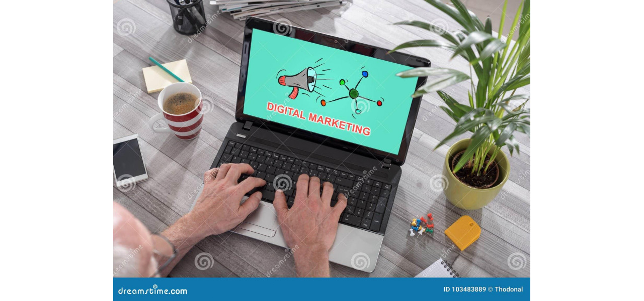 Influenta laptopurilor cu display asupra marketingului digital.