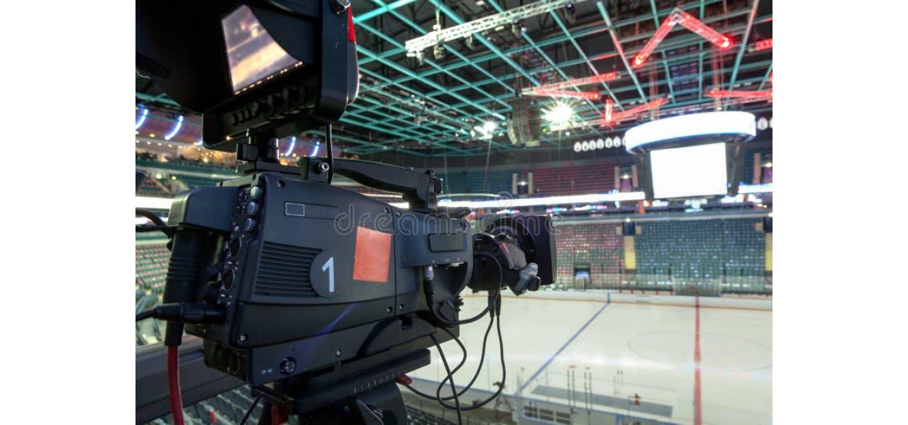 Influenta televiziunii asupra sportului: de la drepturile de difuzare la stilurile de viata ale sportivilor.