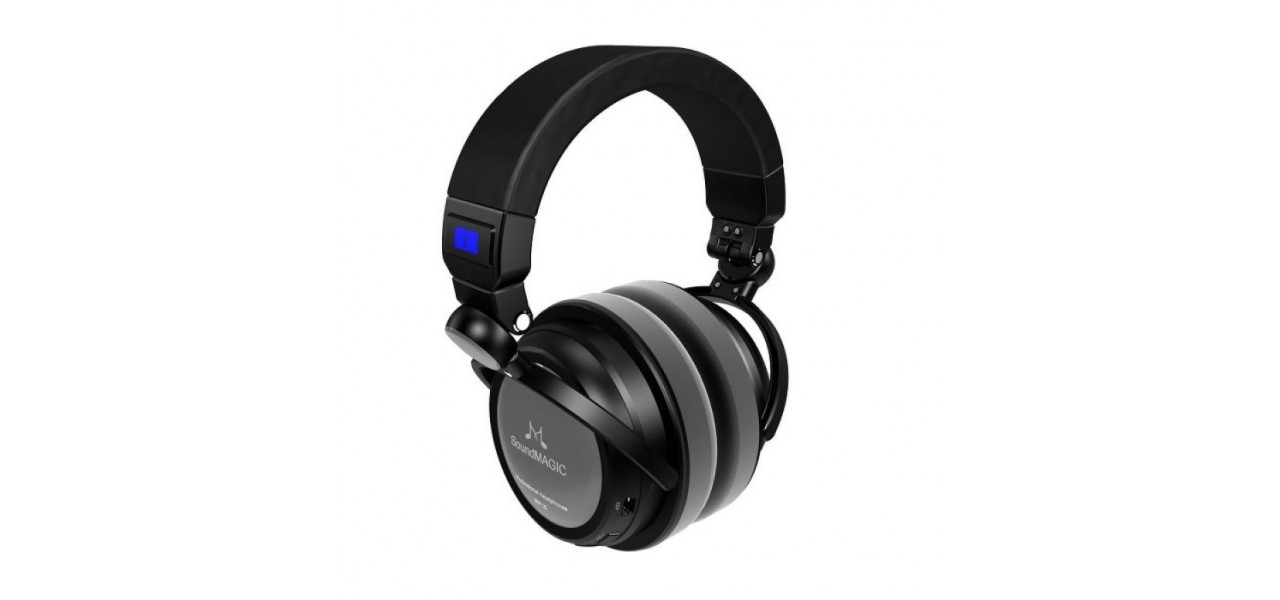 Magia Casti Wireless permite conectivitate universala.