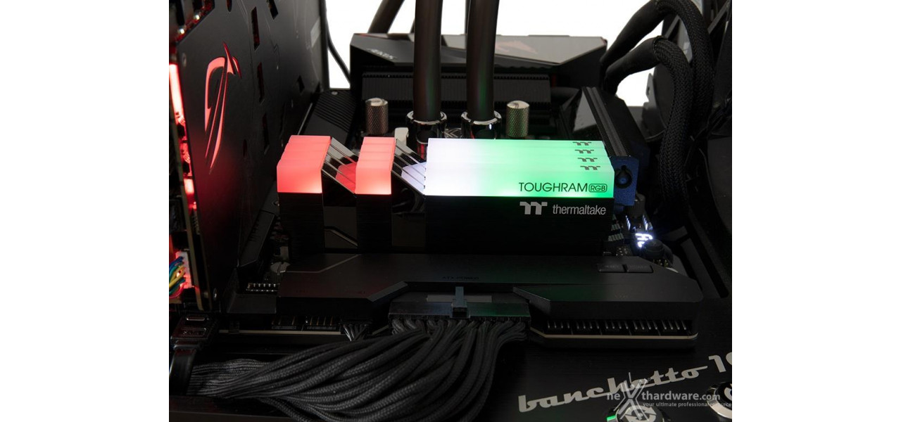 Companionul perfect pentru overclockarea RAM Thermaltake.