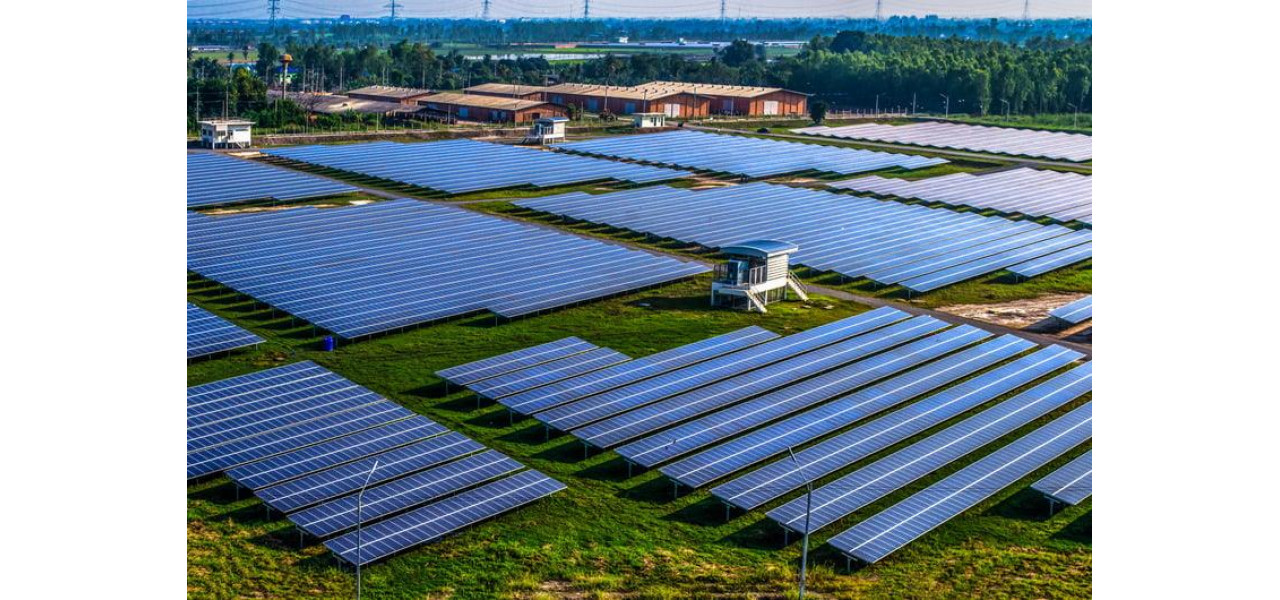 Puterea proiectelor solare comunitare care extind accesul la energie curata.
