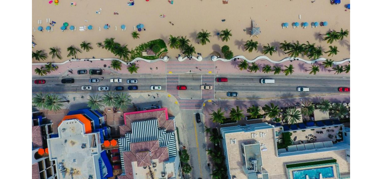 Puterea fotografiei cu drone: captarea perspectivelor unice.