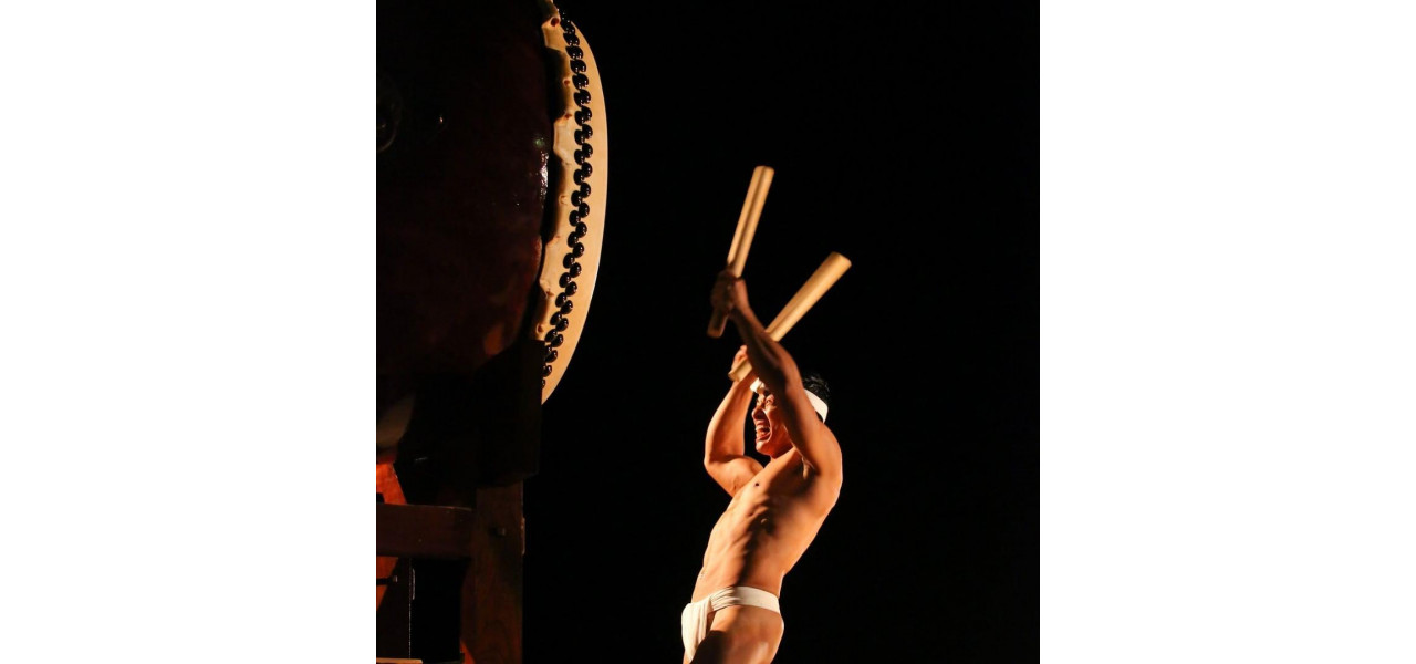 Bataile puternice ale tobelor Taiko: o forma de arta de percutie japoneza.