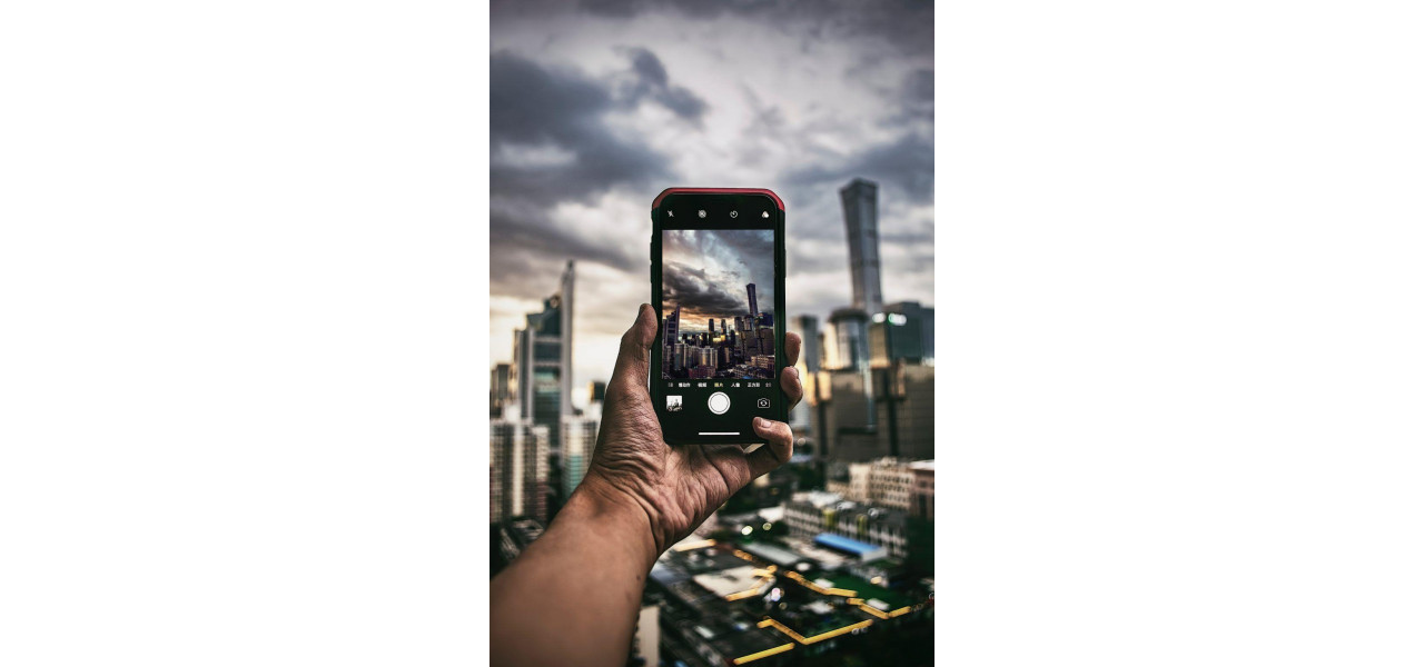 Ascensiunea fotografiei mobile: versatilitatea camerelor smartphone.