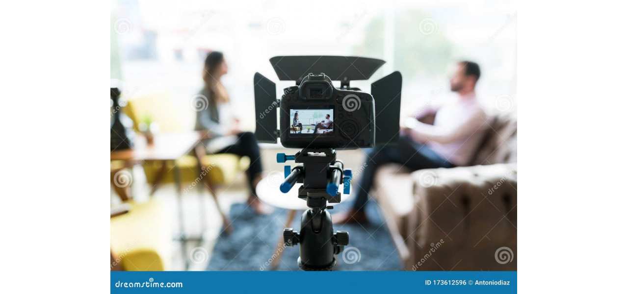 Ascensiunea jurnalismului video: Raportare cu camera ta.