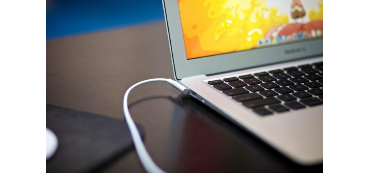 Rolul laptopurilor Apple in industria jocurilor.
