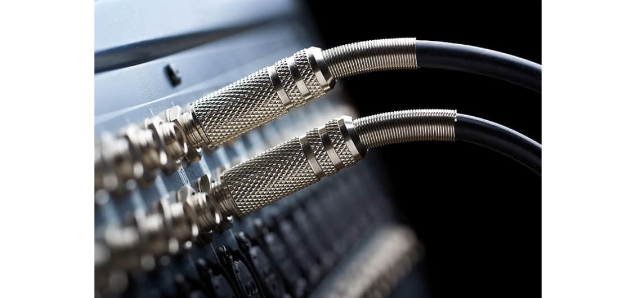 Rolul cablurilor audio in obtinerea sunetului de calitate studio.