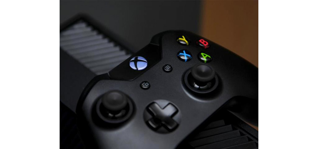 Rolul controlerelor cu joystick in jocurile multiplayer cooperative.
