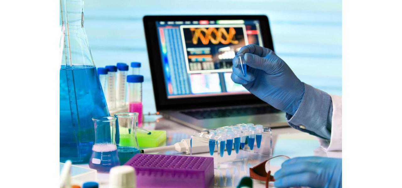 Rolul software-ului PC in cercetarea biomedicala si descoperirea medicamentelor.