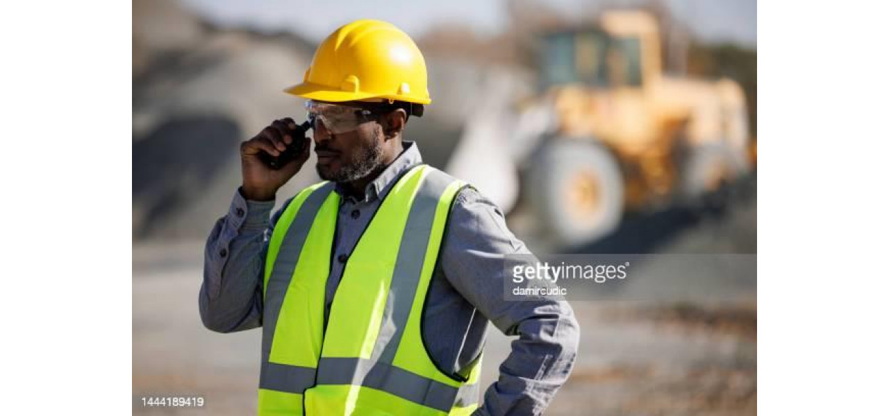 Rolul ochelarilor de protectie in industria miniera si constructii.
