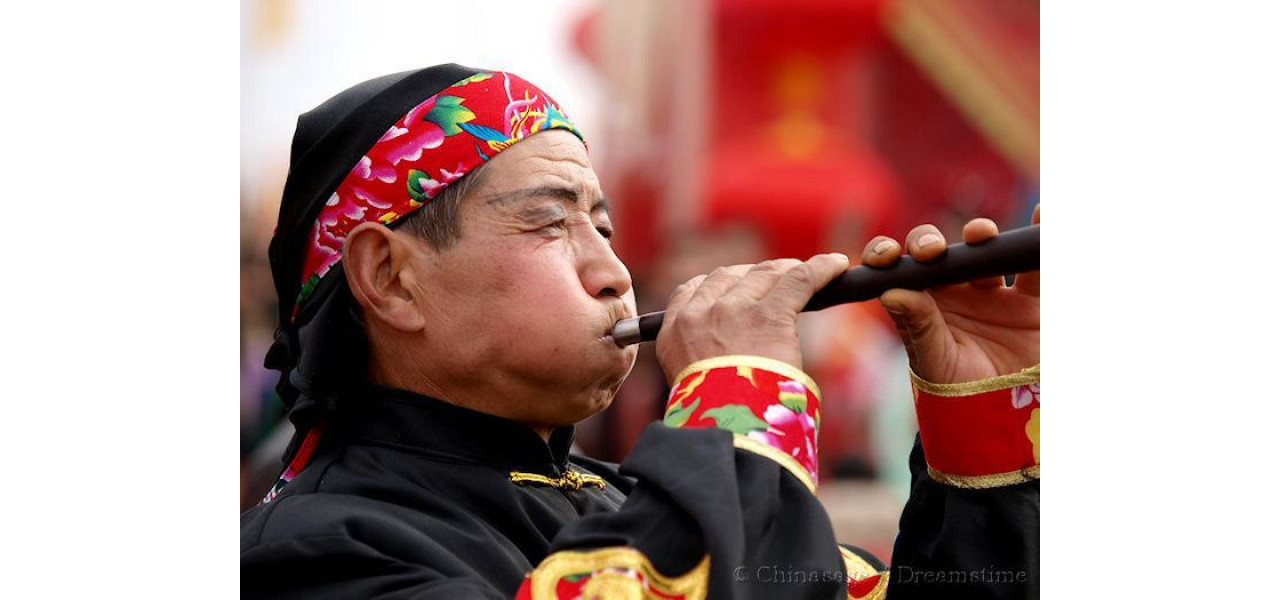 Rolul trompetei in muzica traditionala chineza: explorarea traditiilor Guan si Suona.