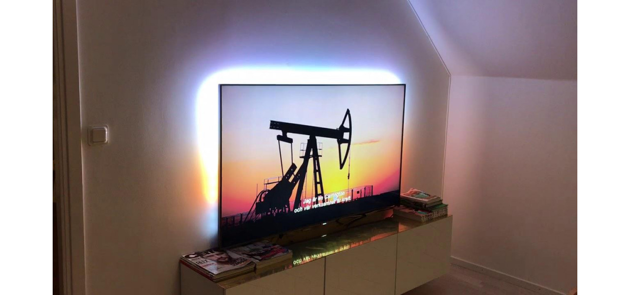 Experienta de vizionare suprema: televizoarele Philips Ambilight in actiune.