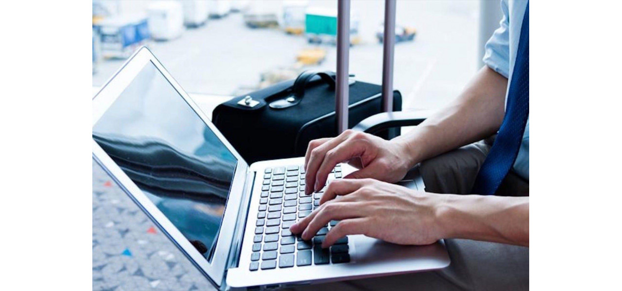 Ramai conectat: importanta laptopurilor de afaceri.