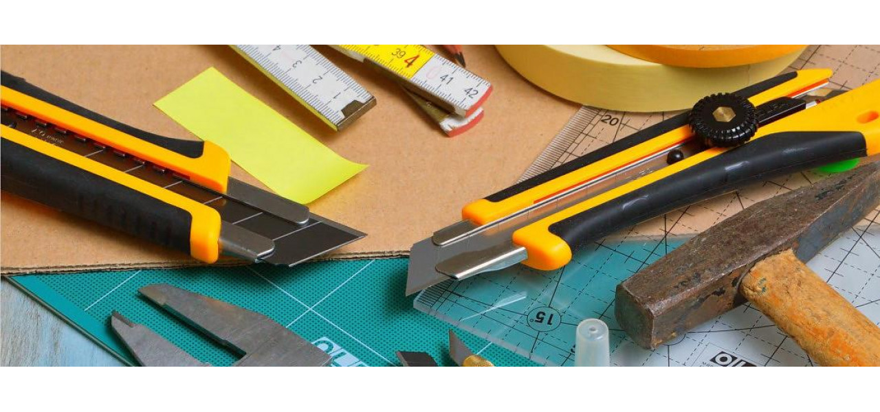 Instrumente ale comertului: accesorii esentiale pentru intretinerea hardware-ului serverului.
