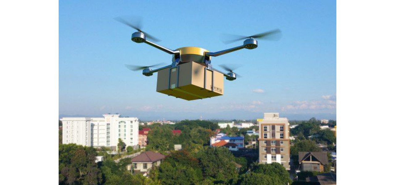 Transformarea dronelor de transport in industria logistica.