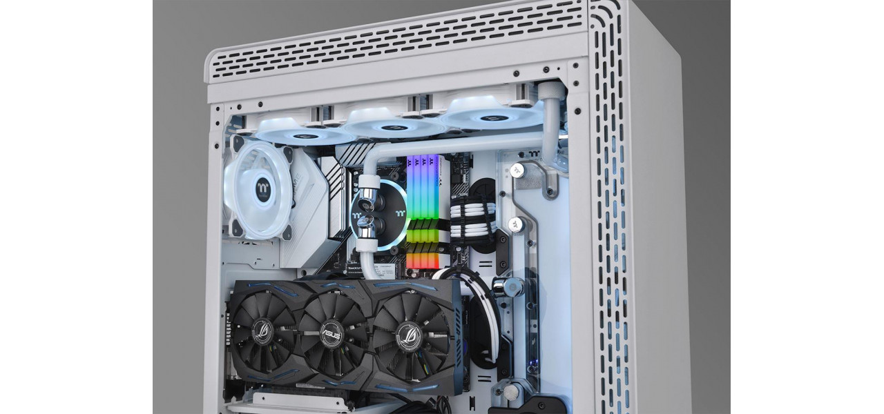 Turboincarcati-va sistemul de deblocare cu puterea RAM Thermaltake.