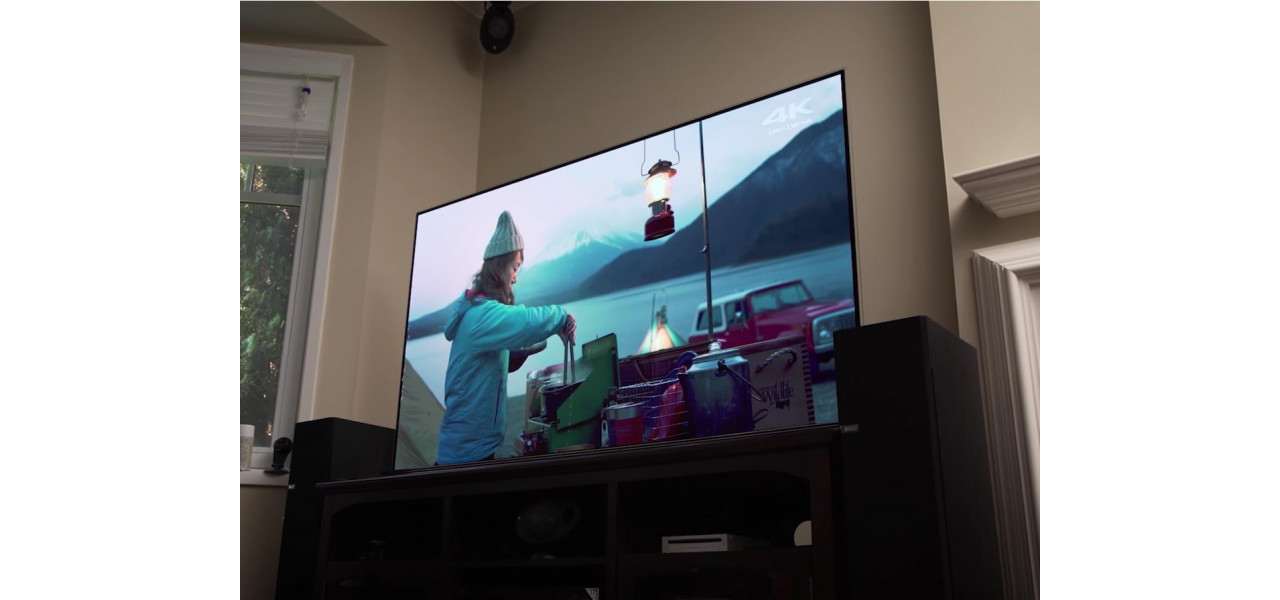 Transforma-ti televizorul intr-un hub Smart Home cu o bara de sunet.