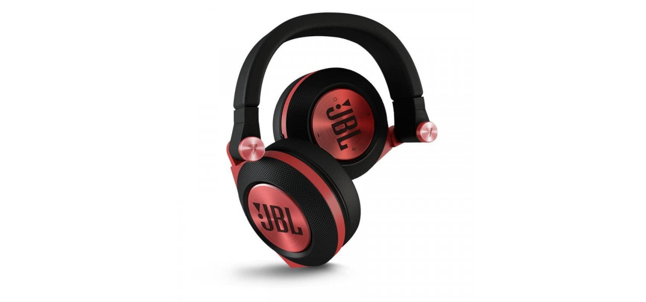 Unbox si experimentati experienta de utilizator fara egal Casti Wireless JBL.