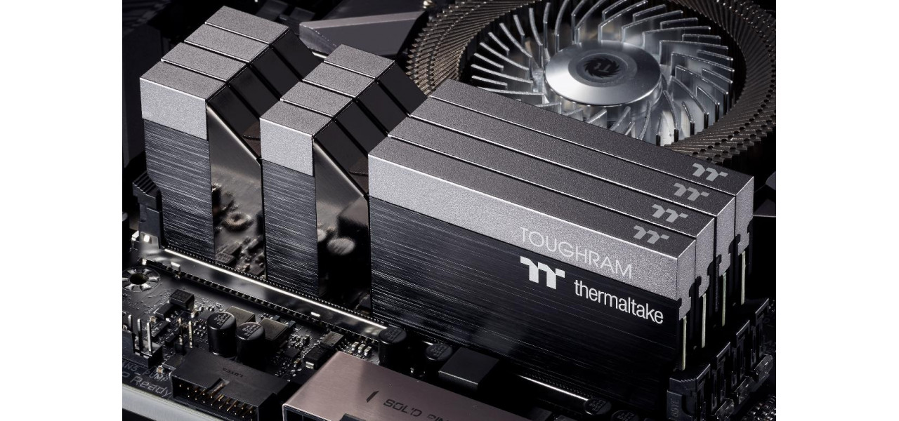 Descoperiti explorarea avansata a caracteristicilor RAM Thermaltake.