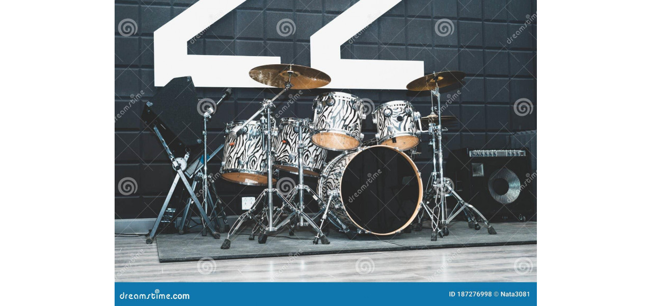 Dezlantuirea creativitatii: puterea instrumentelor muzicale in studio.