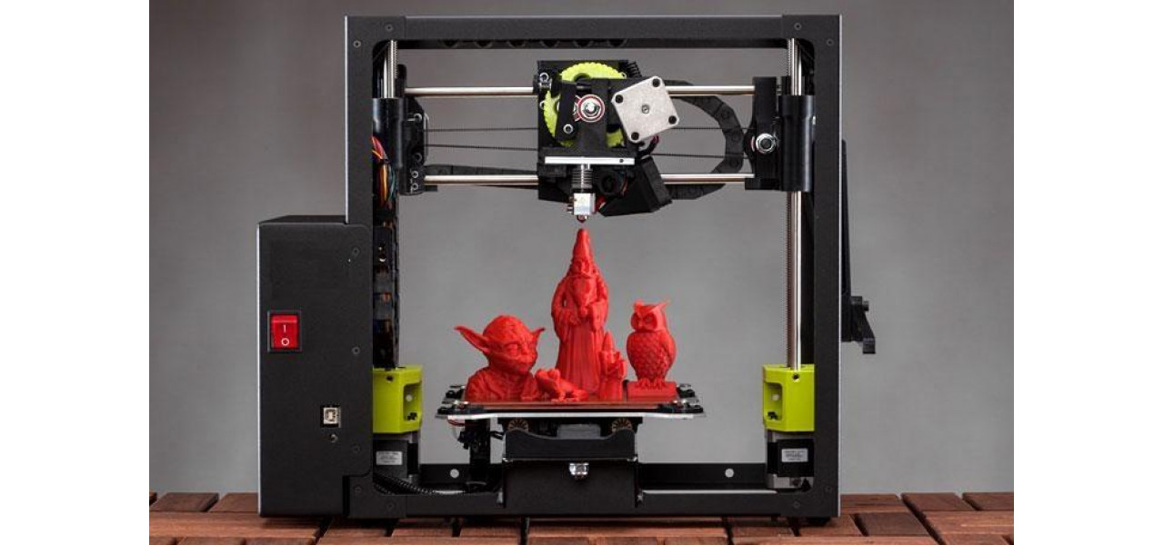 Dezlantuirea imaginatiei prin tehnologia imprimantei 3D cu filament.