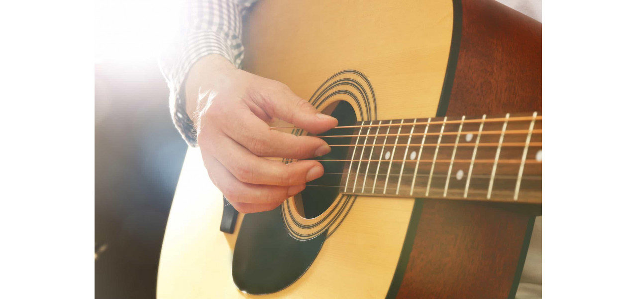 Deblocarea frumusetii chitarei Fingerstyle: Ce trebuie sa stiti.