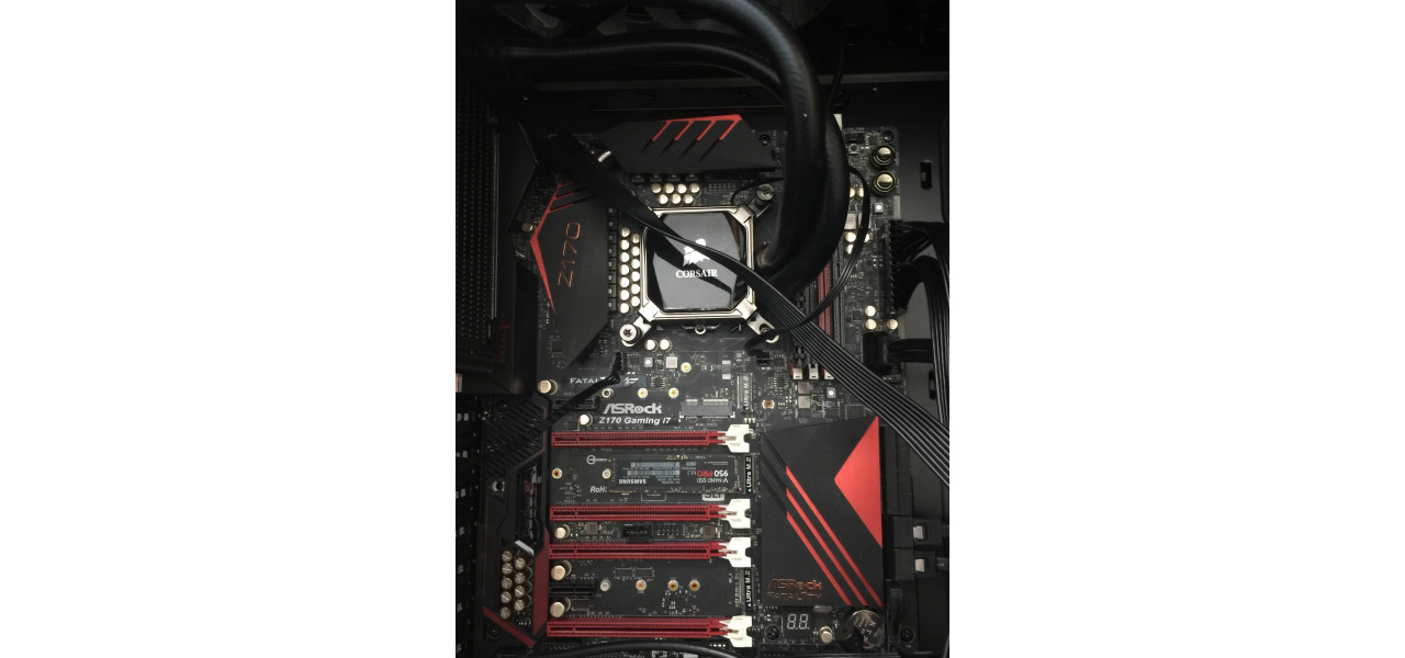 Deblocati intregul potential al computerului dvs. cu placile de baza ASRock.