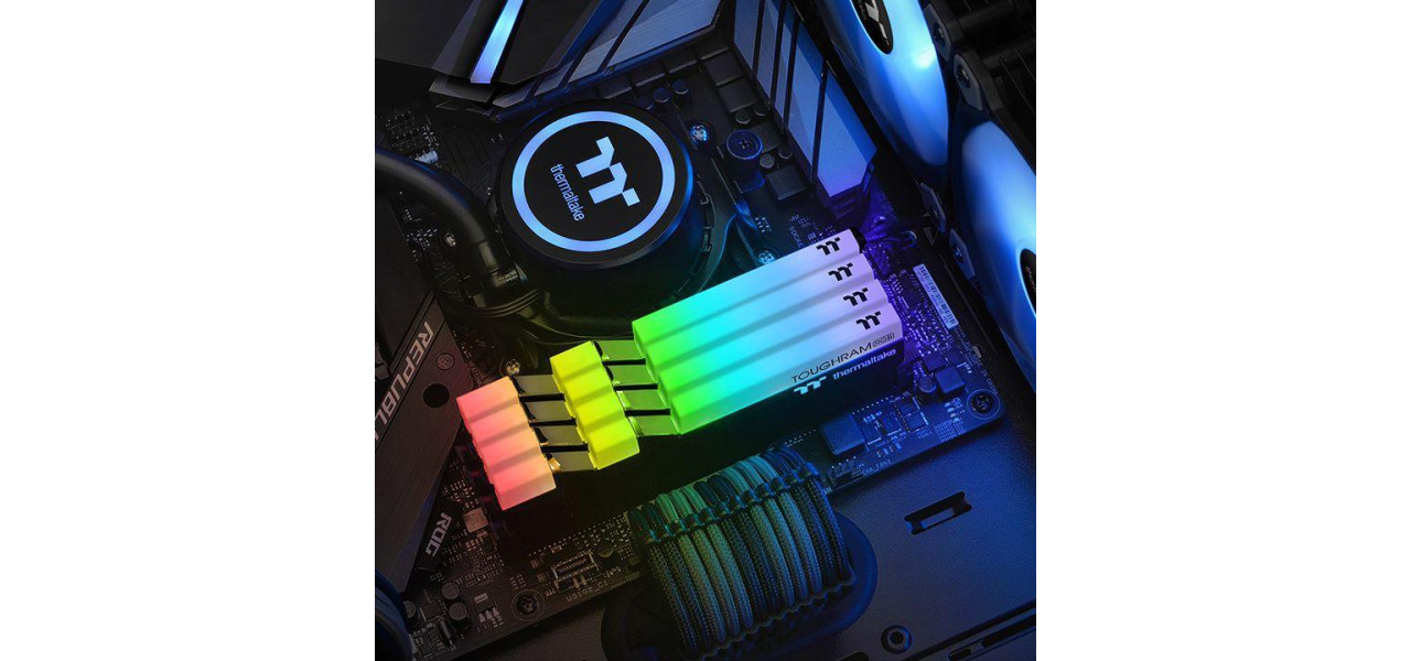 Deblocarea adevaratului potential al computerului dvs.: RAM Thermaltake.