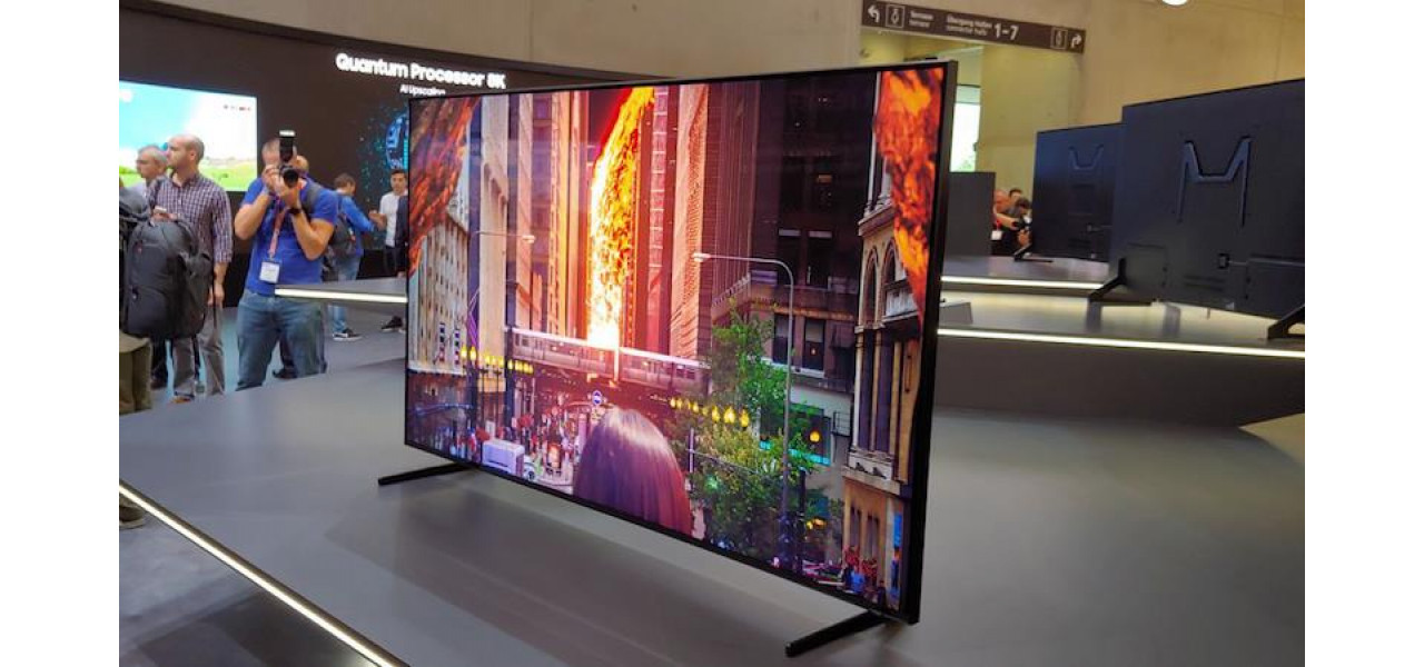 Dezvaluirea elegantei seriei Samsung QLED 8K: calitatea afisajului la nivelul urmator.