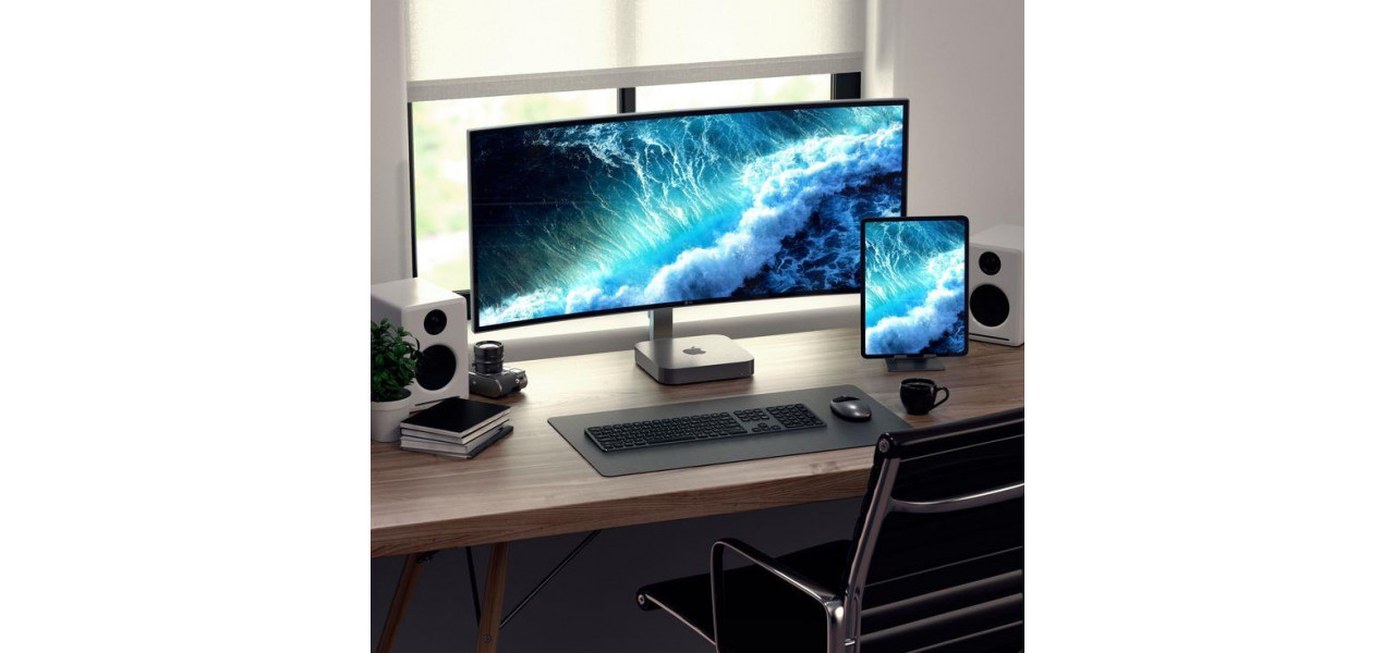Actualizati configuratia biroului dvs. de acasa cu o bara de sunet wireless si tastatura Bluetooth.
