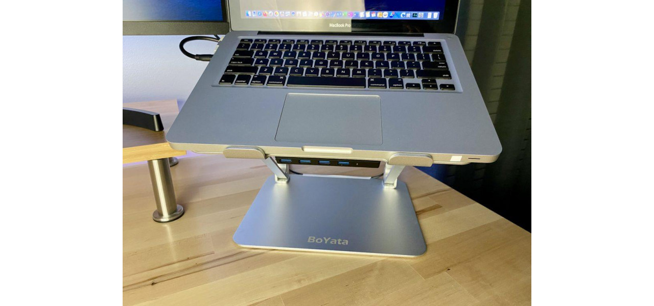 Hub-uri USB pentru statii de lucru de editare video: editarea simultana a mai multor proiecte.