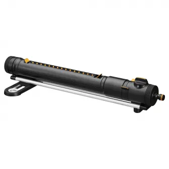 Aspersor oscilant Fiskars X-Series M, acoperire maxim 300 mp, raza udare maxim 20 m