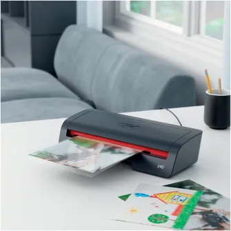 Laminator GBC 240 Home Office, A4, kit folii laminare inclus, negru