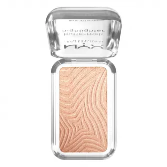 Iluminator pudra NYX Professional Makeup Buttermelt 10 Glaze It Butta, formula cremoasa, 12H rezistenta, nu se estompeaza, 5 g