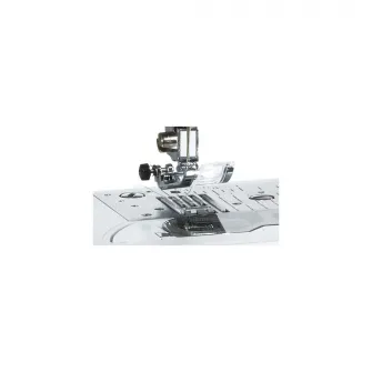 Masina de cusut computerizata Brother Innov-is A16, 16 cusaturi, ecran LCD, 3 modele butoniera 1 pas, iluminare LED, pedala de picior, 850 imp/min, Alb