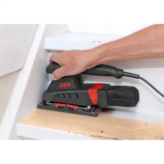 Slefuitor cu vibratii Skil F0157347AA, 160 W, 2 mm miscare slefuire, sac pentru praf, 3 banzi de hartie