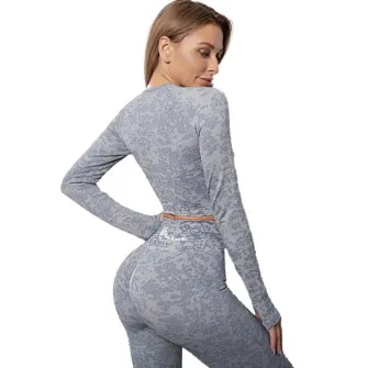 Set costum fitness FitTronic Y740 Gray, marimea M, croiala moderna, ce pune in valoare formele, material ce se muleaza pe corp