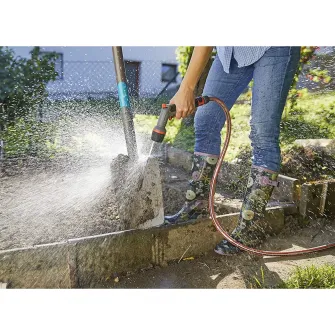 Pistol pentru curatare Gardena Comfort EcoPulse, rezistent la inghet, 3 modele de pulverizare, 18304