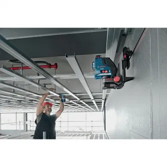 Receptor si telecomanda pentru nivela laser Bosch Professional LR 2, 5-50 m, IP54, В± 1/В± 3 mm precizie fina/grosiera, baterie 9 V (6LR61)